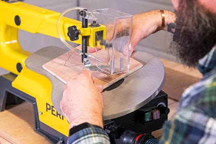 Tilting table 